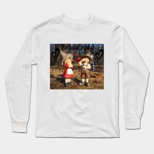 little kids shows the pure love Long Sleeve T-Shirt